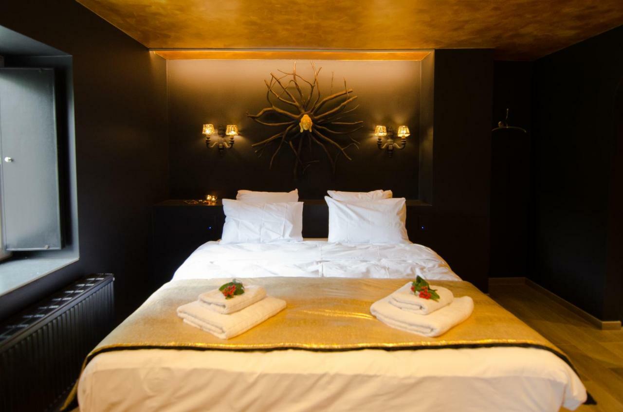 River Lodge Hotel Insolite Maredsous Luaran gambar