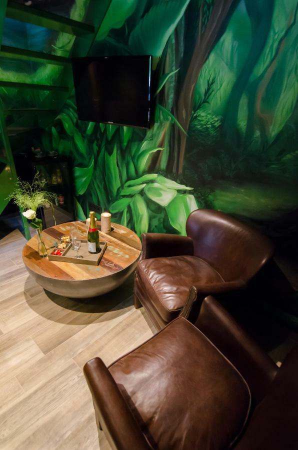 River Lodge Hotel Insolite Maredsous Luaran gambar