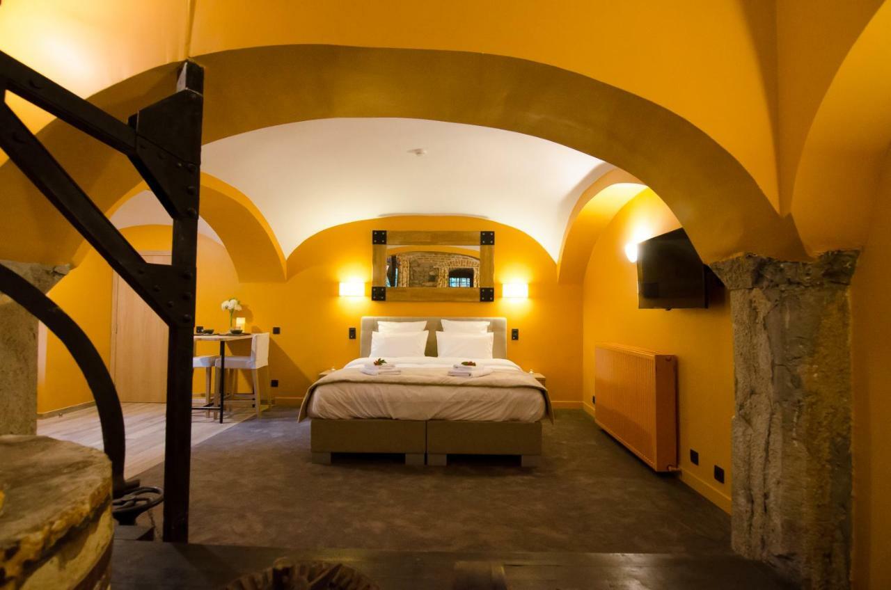 River Lodge Hotel Insolite Maredsous Luaran gambar