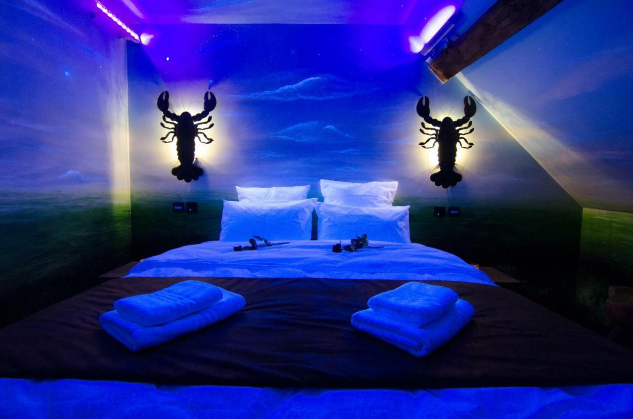 River Lodge Hotel Insolite Maredsous Luaran gambar