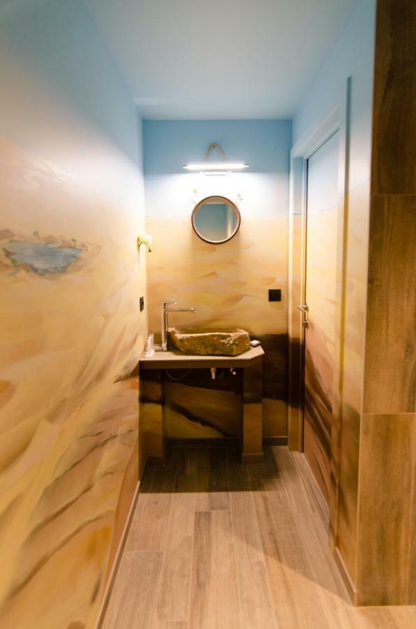 River Lodge Hotel Insolite Maredsous Luaran gambar